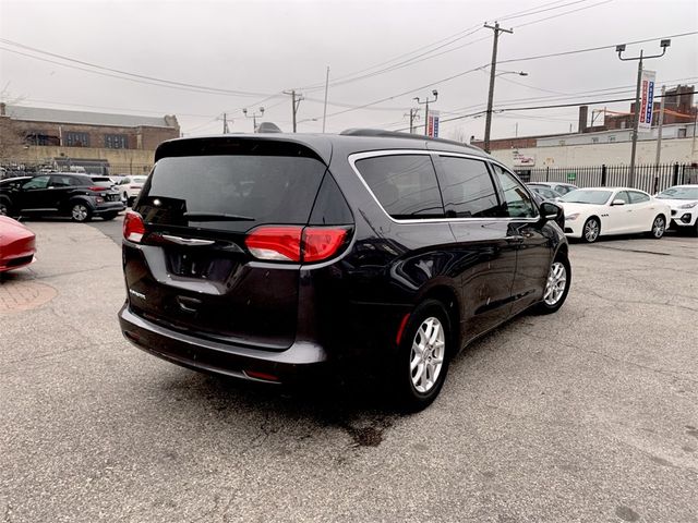 2020 Chrysler Voyager LXI