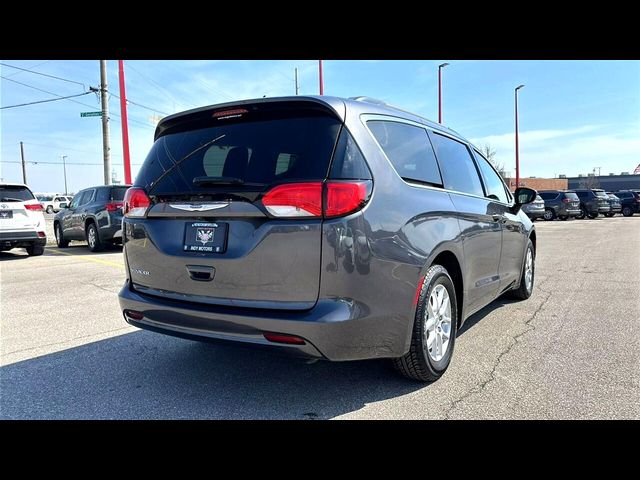 2020 Chrysler Voyager LXI