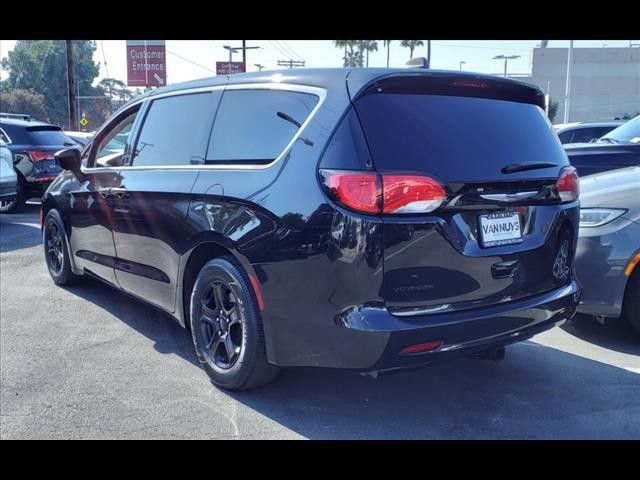 2020 Chrysler Voyager L