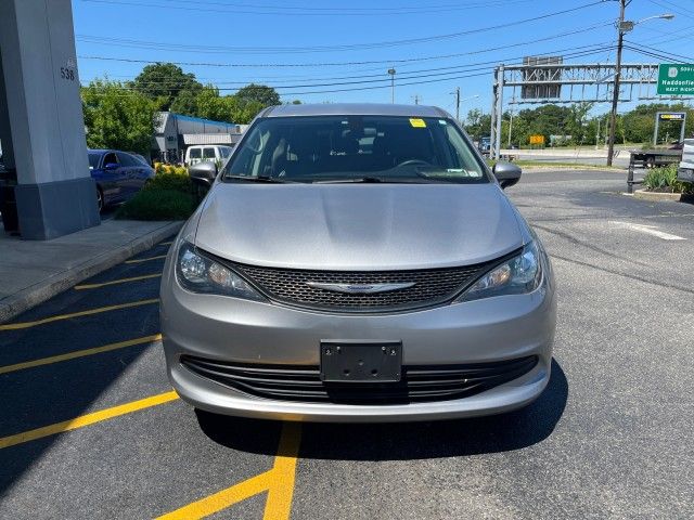 2020 Chrysler Voyager L