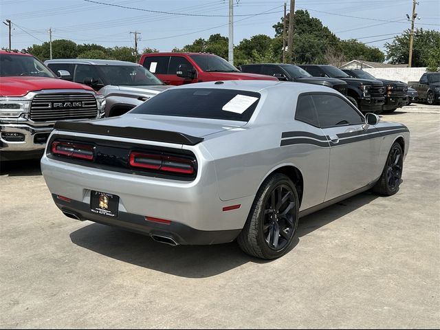 2020 Dodge Challenger SXT