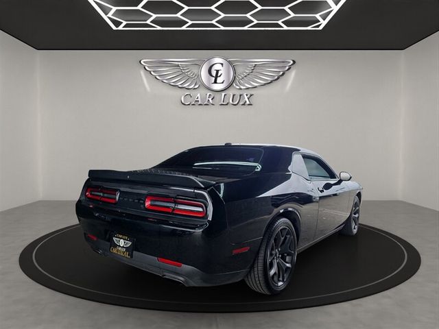 2020 Dodge Challenger SXT