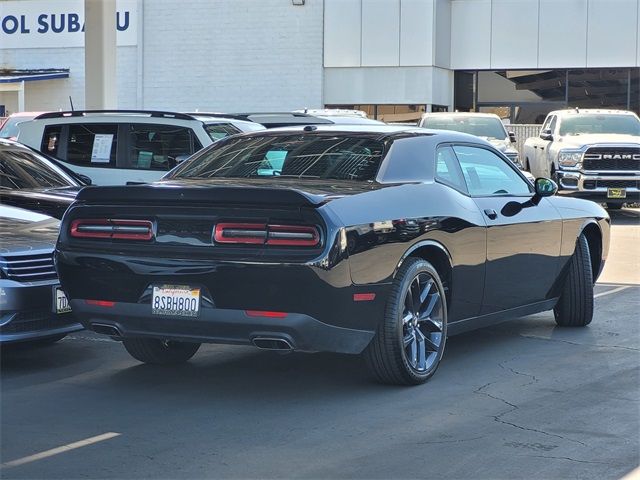 2020 Dodge Challenger SXT