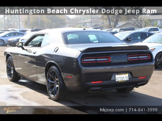 2020 Dodge Challenger SXT