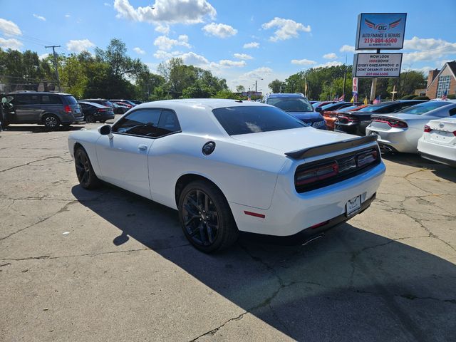 2020 Dodge Challenger SXT