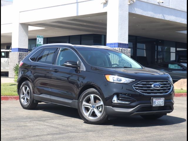 2020 Ford Edge 