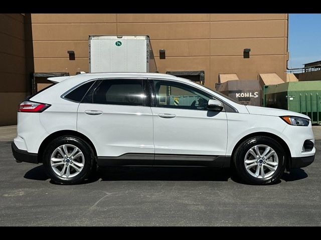 2020 Ford Edge 