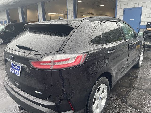 2020 Ford Edge SE