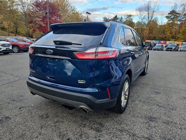 2020 Ford Edge 