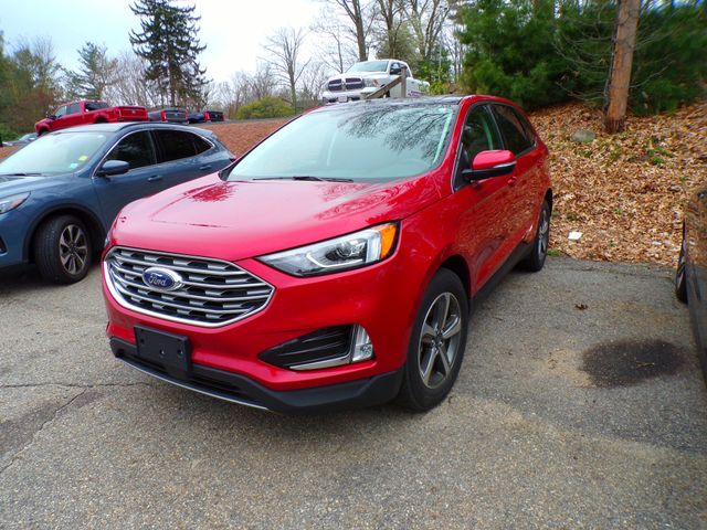 2020 Ford Edge 