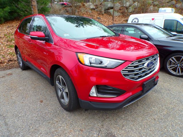 2020 Ford Edge 