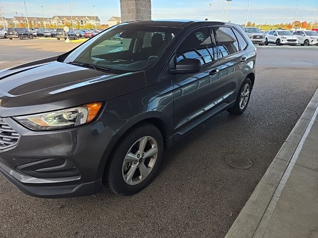 2020 Ford Edge SE