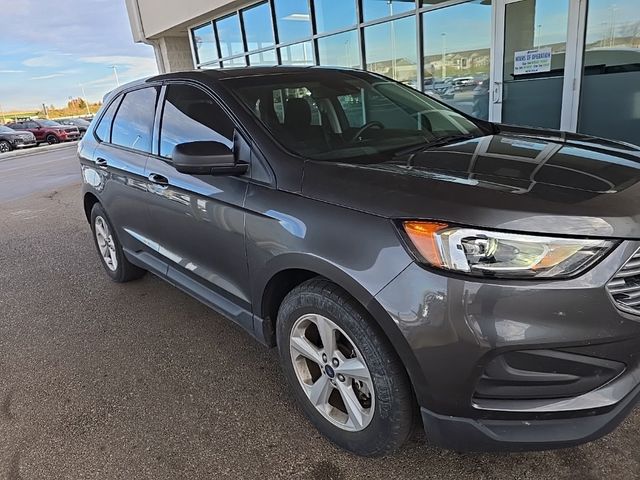 2020 Ford Edge SE