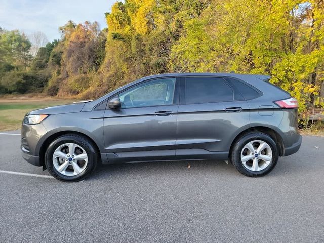 2020 Ford Edge SE