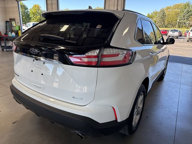 2020 Ford Edge SE