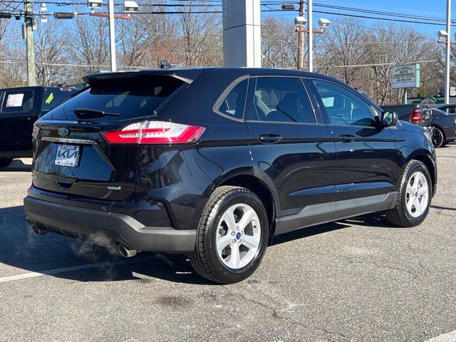 2020 Ford Edge SE