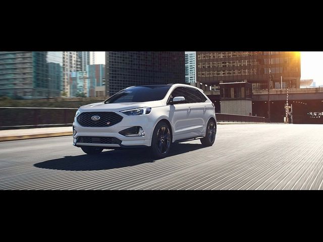 2020 Ford Edge SE