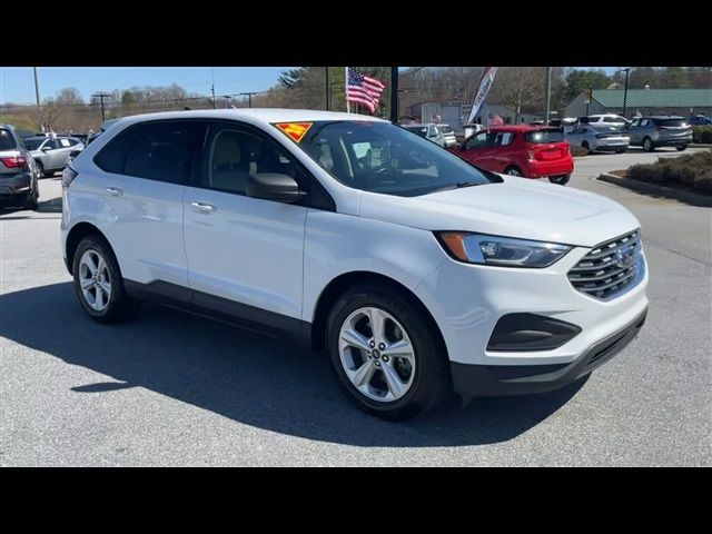 2020 Ford Edge SE