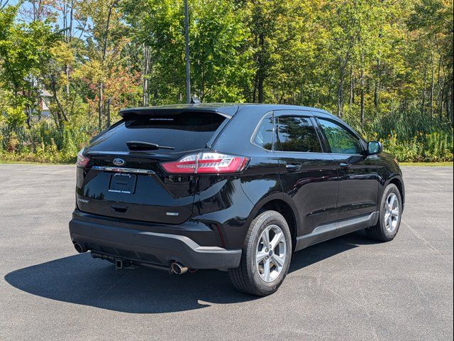 2020 Ford Edge SE