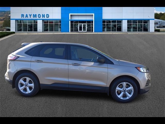 2020 Ford Edge SE