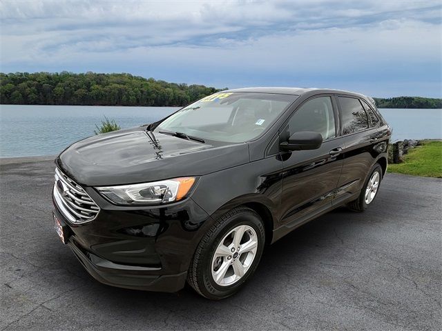 2020 Ford Edge SE