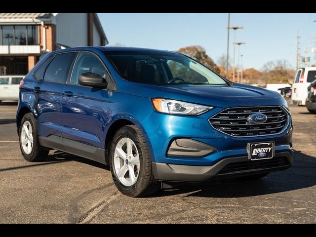 2020 Ford Edge SE