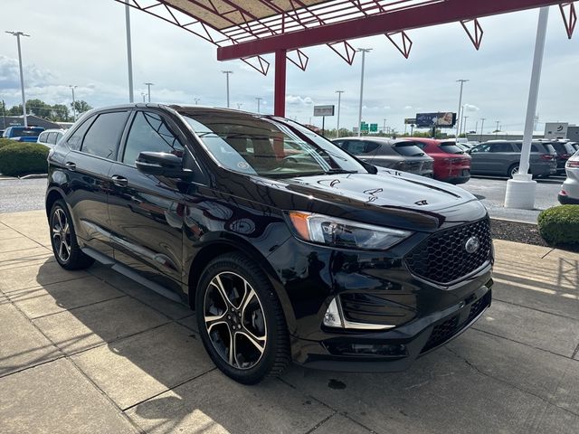 2020 Ford Edge ST