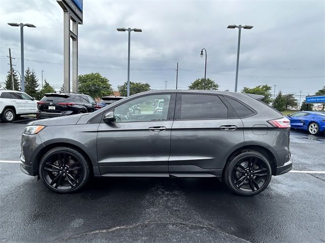 2020 Ford Edge ST