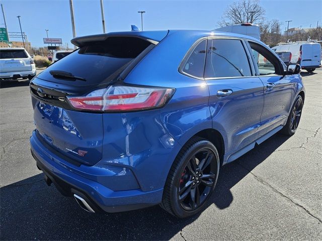 2020 Ford Edge ST