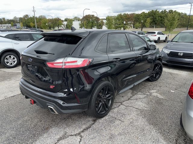 2020 Ford Edge ST