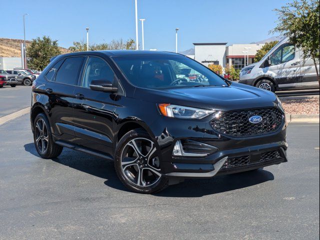 2020 Ford Edge ST