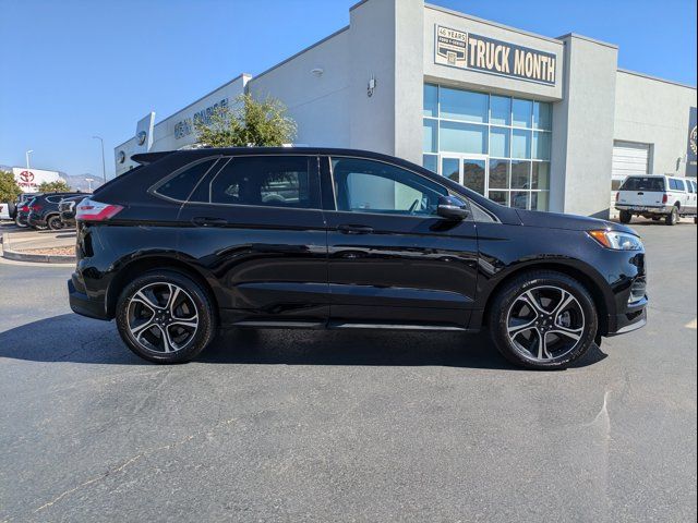 2020 Ford Edge ST