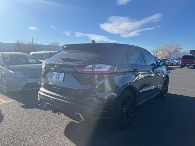 2020 Ford Edge ST