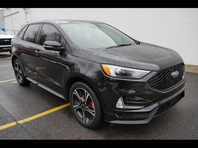 2020 Ford Edge ST