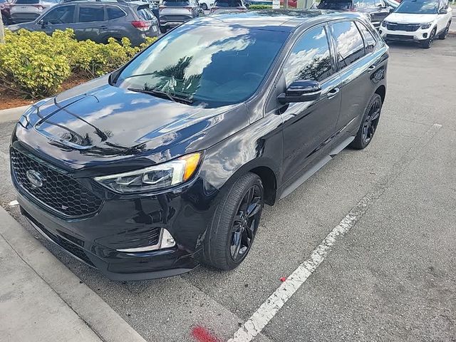 2020 Ford Edge ST