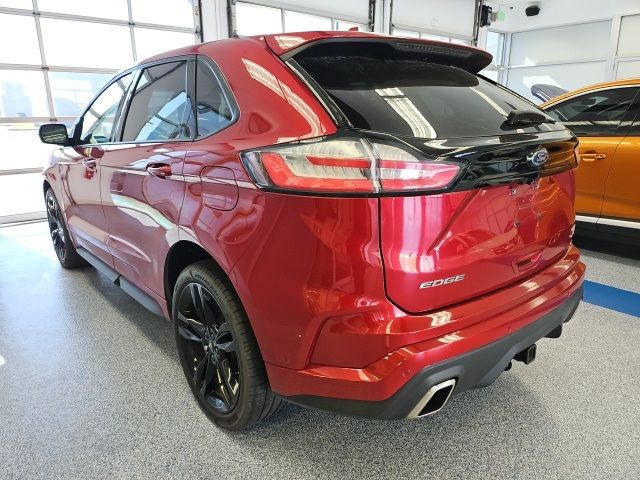 2020 Ford Edge ST