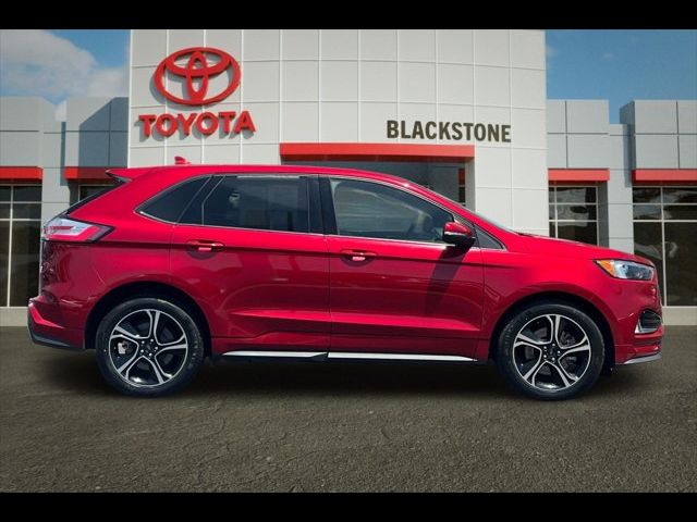 2020 Ford Edge ST