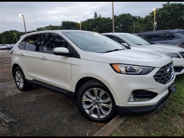 2020 Ford Edge Titanium