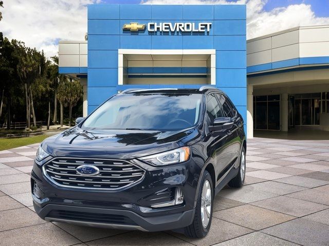 2020 Ford Edge Titanium