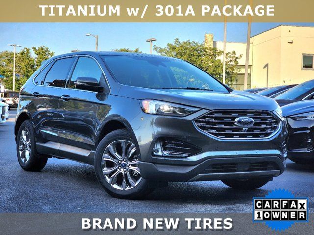 2020 Ford Edge Titanium