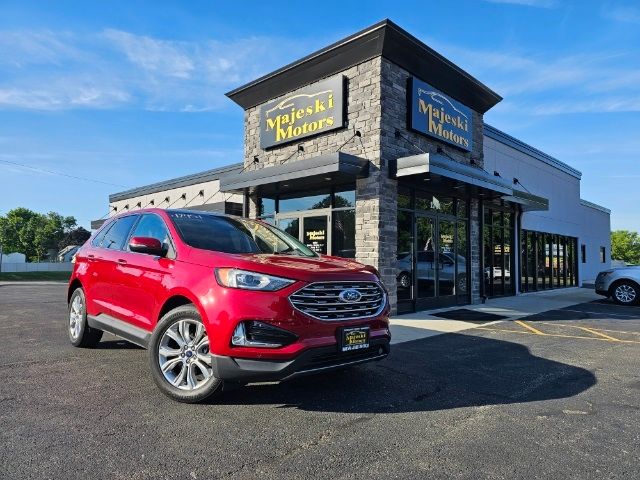 2020 Ford Edge Titanium