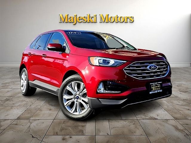 2020 Ford Edge Titanium