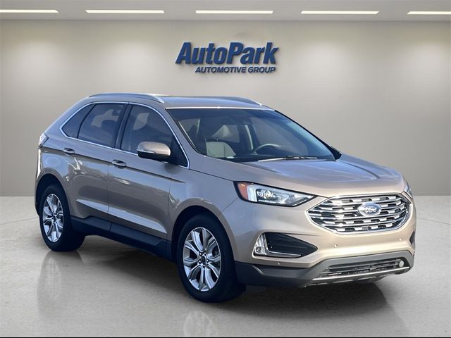 2020 Ford Edge Titanium