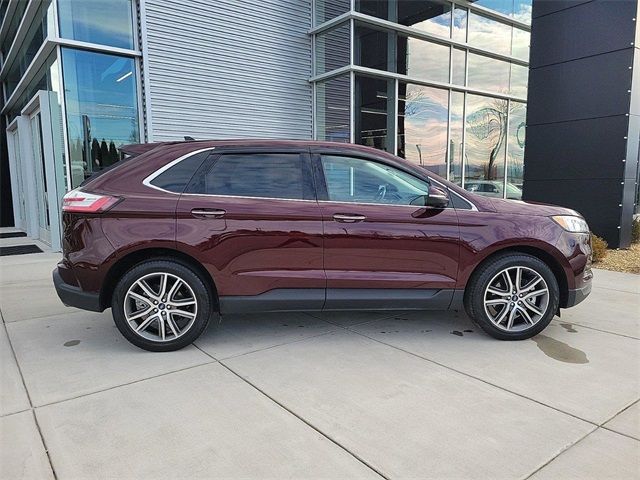 2020 Ford Edge Titanium