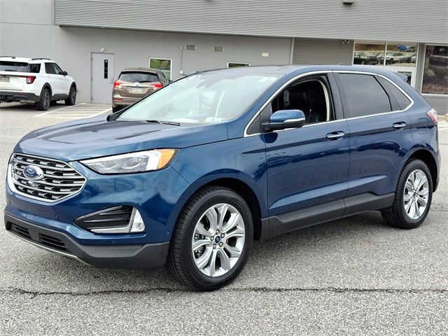 2020 Ford Edge Titanium