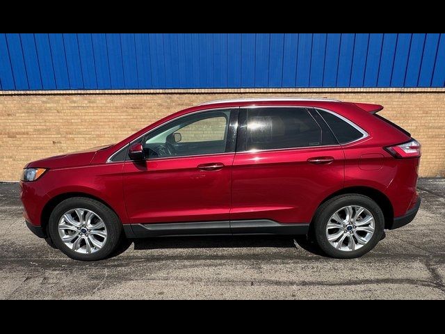 2020 Ford Edge Titanium