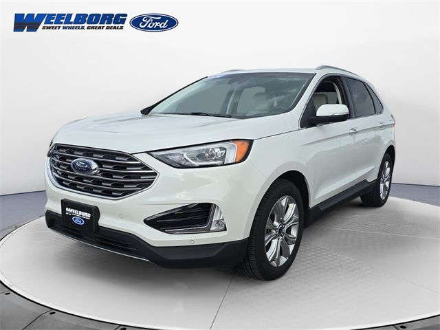 2020 Ford Edge Titanium