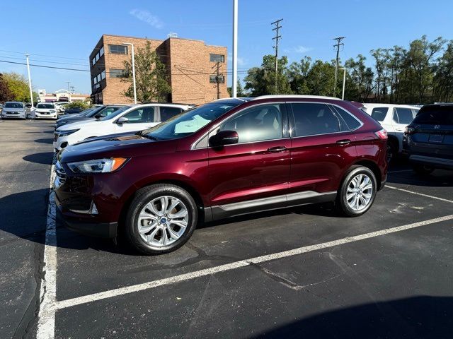 2020 Ford Edge Titanium