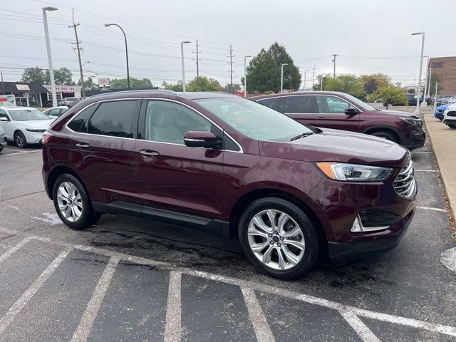 2020 Ford Edge Titanium