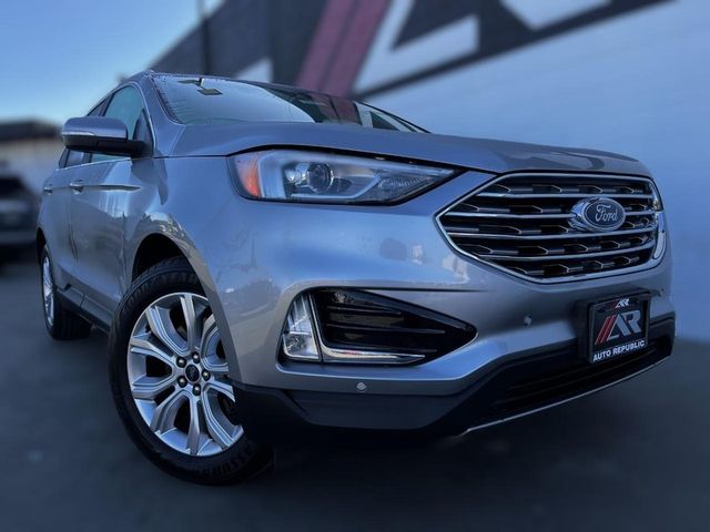 2020 Ford Edge Titanium